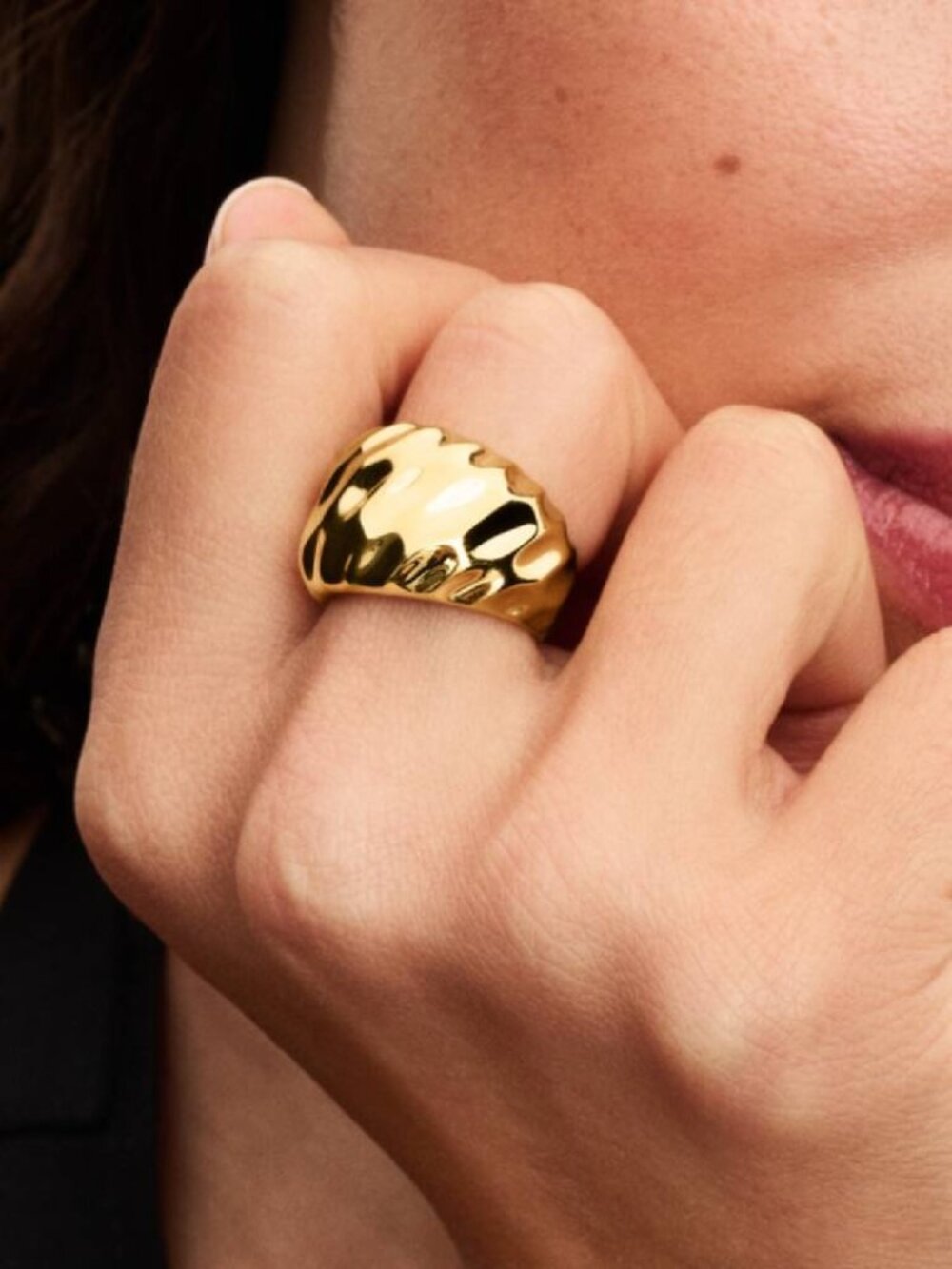 Pandora Rippled Statement Ring - Picture 3 of 5